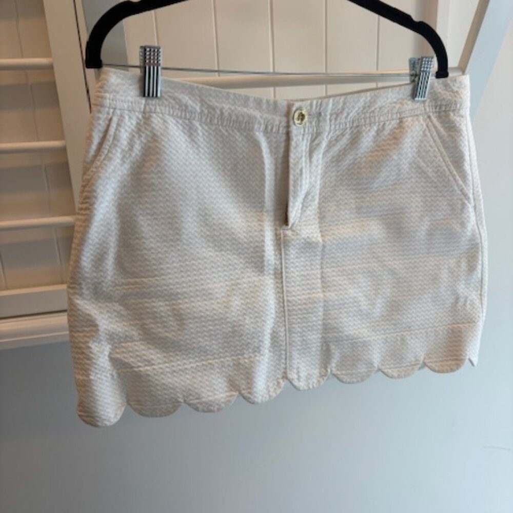 Lilly Pulitzer White Scallop Skort